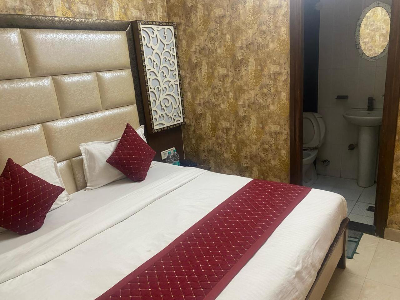 Hotel Robin 암리차르 외부 사진